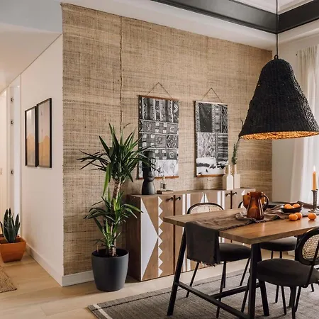 דירה Oujda - 2 Bedrooms In Avenidas Novas ליסבון