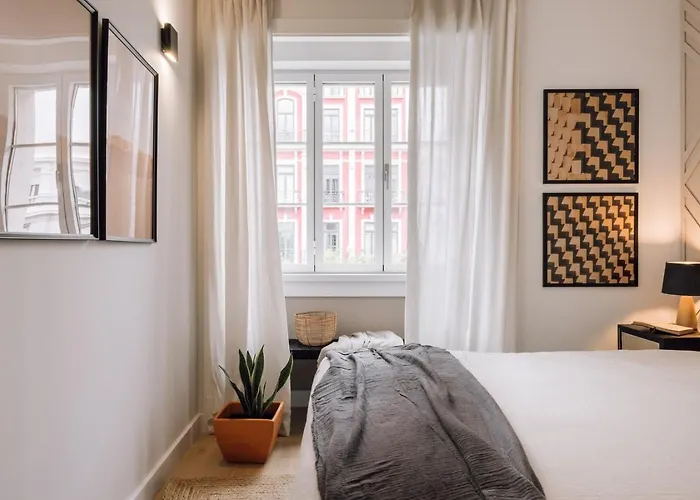 Apartment Oujda - 2 Bedrooms In Avenidas Novas Lissabon