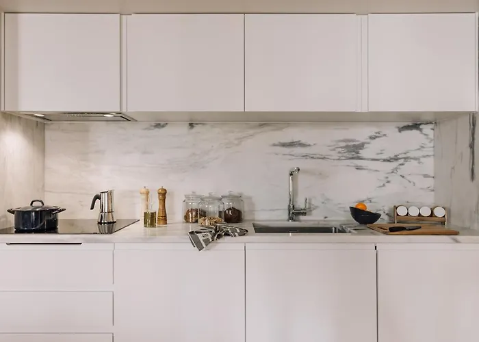 Oujda - 2 Bedrooms In Avenidas Novas * Lisboa